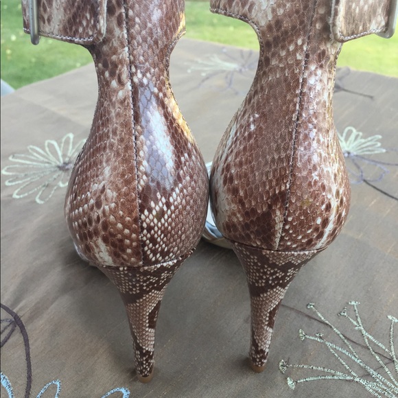 Joan & David shoes - Picture 3 of 8